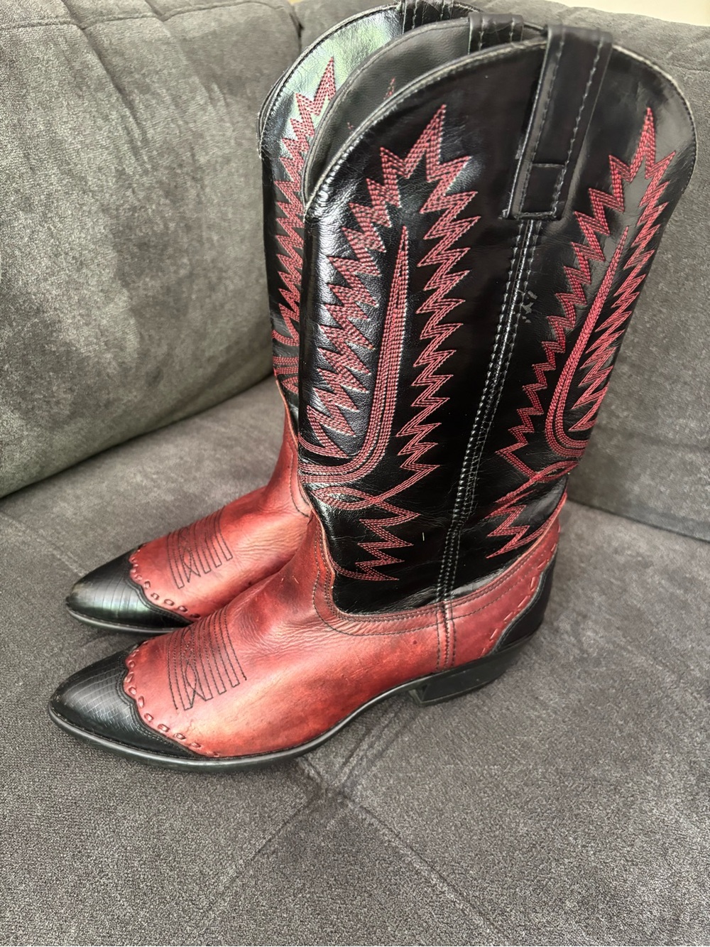 Vintage Acme  Burgundy/Black Leather  Western Cowboy Boots Men’s 10 1/2 D